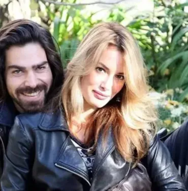 Gamze Özçelik ve Uğur Pektaş'ın oğlu kocaman oldu! Pozlarını paylaştı