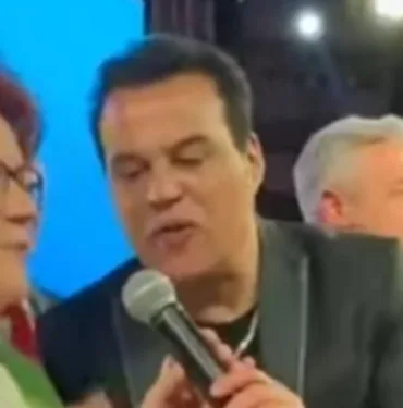 Hakan Peker ve Meral Akşener, Safranbolu'da büyük coşkuyla şarkı söyledi