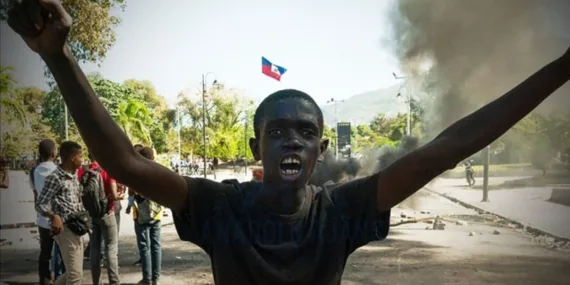 Hapishane baskınlarını düzenleyen çeteler başbakana istifa çağrısı yaptı