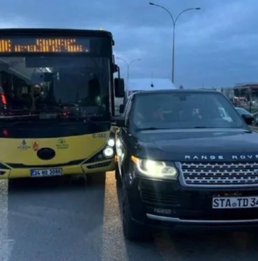 İETT şoförü, çarptığı aracın sürücüsünü ezmeye çalıştı