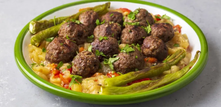 İftara ne pişirsem, bugün ne yemek yapsam 26 Mart 2024 Salı 16. gün iftar menüsü