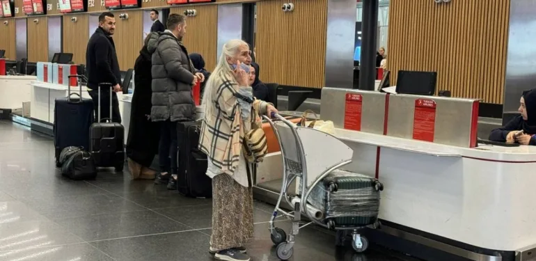 İranlı akademisyen, Kanada vizesi alamayınca İstanbul Havalimanı'nda bir ay mahsur kaldı!