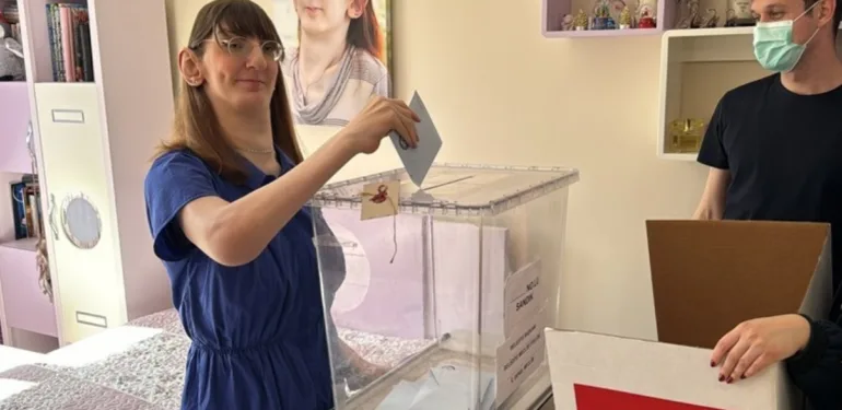 Karabük'te 'Dünyanın en uzun boylu kadını' oyunu kullandı