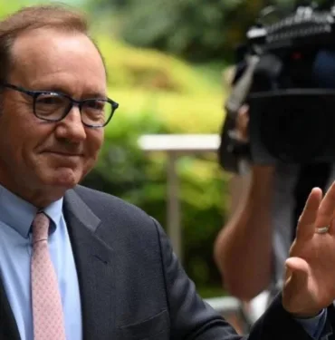 Kevin Spacey 7 yıl sonra beyazperdeye dönüyor...