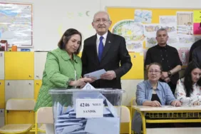 Kılıçdaroğlu ve eşi sandık başında 'Partimize gerekli desteği verdik' (2)