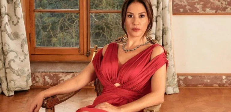 Kızılcık Şerbeti'nin Kıvılcım'ı Evrim Alasya'dan olay gönderme! 'Oynamaktan anlamayan...'