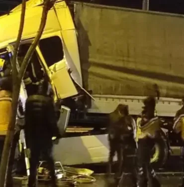 Konya’da 4 TIR'ın karıştığı zincirleme kaza Ölü ve yaralılar var