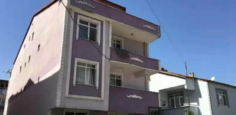Korkunç kaza Kocaeli'de 1 yaşındaki çocuk 3. katın balkonundan düştü!