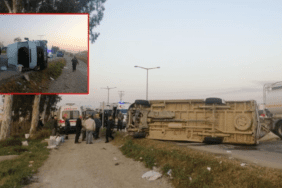 Korkutan kaza! Mersin'de tarım işçilerini taşıyan minibüs ile kamyonet çarpıştı
