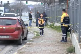 Küçükçekmece'de şüpheli ölüm Otomobilde başında vurulmuş halde bulundu