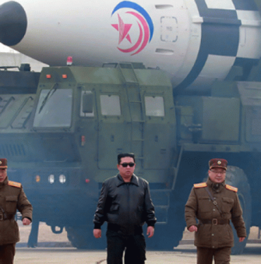 Kuzey Kore lideri savaş rüzgarları estiriyor Kim Jong Un askeri hazırlıklarda! (3)