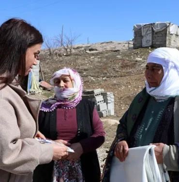 Mahallenin ilk kadın muhtar adayı... 22 erkek adaya karşı mücadele