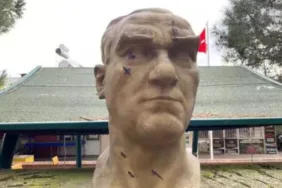 Manisa'da şok olay Atatürk büstüne baltayla saldıran zanlı serbest bırakıldı