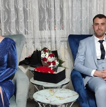 Önce Gelini damada istediler, sonra kitap okudular