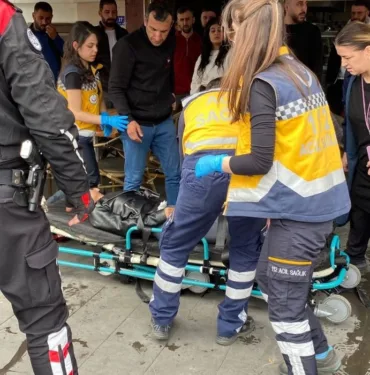 Para vermeyen kadını bıçaklayan dilenci gözaltına alındı!