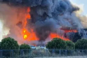 Tuzla'da fabrika yangını Dumanlar gökyüzünü kapladı!