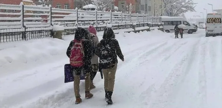 Valilik duyurdu O ilde eğitime bugün ara verildi