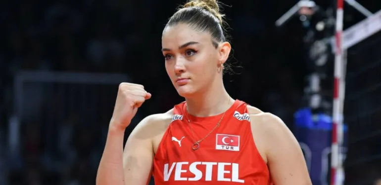 Zehra Güneş'in 8 Mart paylaşımı sosyal medyayı salladı! Zeynep Sever dayanamadı! 'Her genç kıza örneksin'