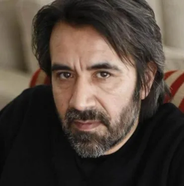 zeki demirkubuz