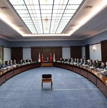 AK Parti'de seçim sonrası ilk MYK toplandı