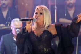 Ajda Pekkan Beşiktaş Tüpraş Stadyumu'nda konser verecek