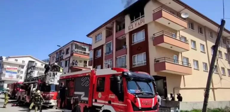 Ankara'da kiracı tahliye davasını kaybedince evi alevlere teslim etti