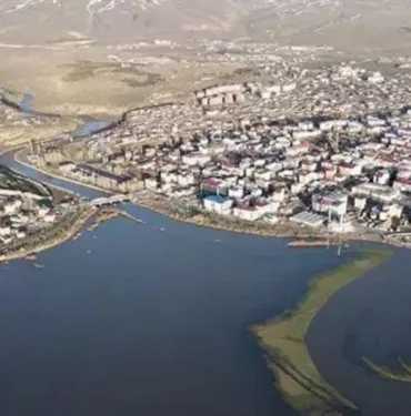 Ardahan ovası, Kura Nehri'nin taşmasıyla sular altında kaldı