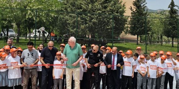 BİDEV ‘den çocuklar’a 23 Nisan hediyesi