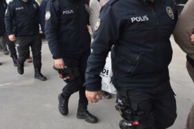 Bakan Yerlikaya duyurdu...8 İlde Forex dolandırıcılığı operasyonu 19 Kişi yakalandı!