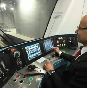 Başakşehir-Kayaşehir metro hattını 5 milyon yolcu kullandı