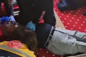 Bayram namazında kalp krizi geçiren kişi hayatını kaybetti