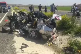 Bayram tatili yolunda kaza 2'si çocuk 4 öl