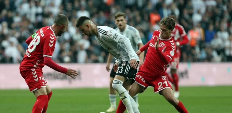Beşiktaş'ın galibiyet hasreti 5 maça çıktı! Beşiktaş 1-1 Samsunspor
