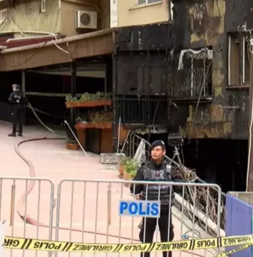 Beşiktaş'taki gece kulübündeki yangın... Apartman yöneticisi Binanın yapılışında o alan sinema salonu olarak gözüküyor