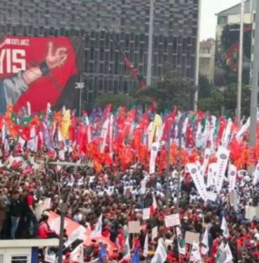 DİSK anayasayı hatırlattı 1 Mayıs'ta Taksim'e
