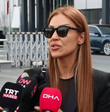 Dilan Polat'ın yakınları duruşma sonrası Banu Parlak'a tükürdü