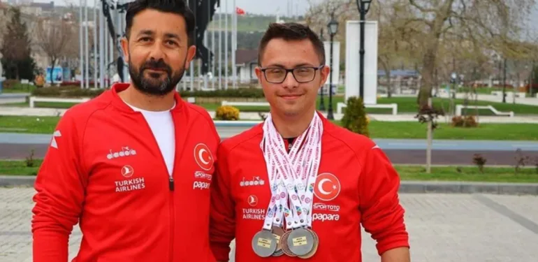 Down sendromlu atletin başarı öyküsü... 6 yıllık kariyerine 48 sığdırdı