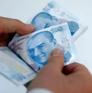 Emeklilerin bayram ikramiye ödemeleri başladı