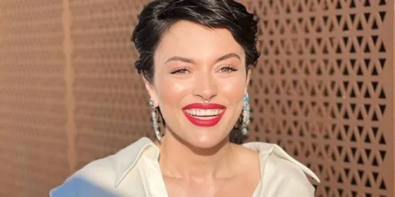 Ezgi Mola’nın Barcelona’daki evi işgal edildi: ‘Okupa’ kriziyle karşı karşıya