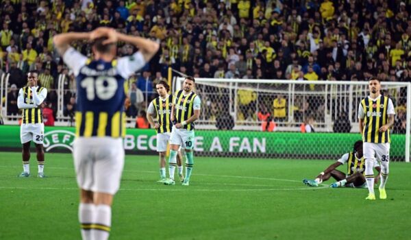 Fenerbahçe, Avrupa'ya çeyrek finalde veda etti!