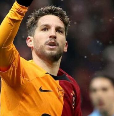 Galatasaray, Dries Mertens ile yeni sözleşme için hazırlanıyor