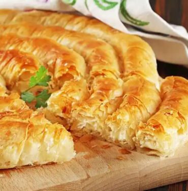 Gelinim Mutfakta çarşaf böreği tarifi… Çarşaf böreği nasıl yapılır