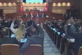 İBB Meclisi'nde önemli anlar AK Parti teklifi oy çokluğuyla reddedildi