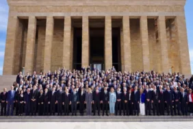 İBB başkanı İmamoğlu’nun Anıtkabir’deki konuşması engellendi