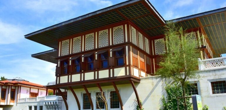 İBB’nin sosyal tesisinde 3 kişilik menünün faturası görenleri şaşırttı
