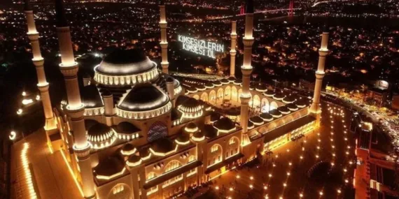 Kadir Gecesi okunacak dualar ve sureler nelerdir? Kadir Gecesi duası nasıl okunur?