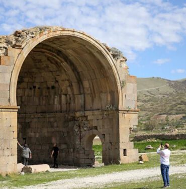 Karaman 'Binbir Kilise' de dini yapılar bulundu