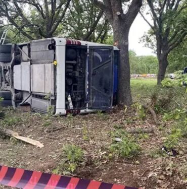Kırklareli'de yolcu otobüsü devrildi 11 yaralı