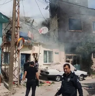 Korkunç olay Şizofreni hastası etrafa ateş açtı, 4 polis hastaneye kaldırıldı!
