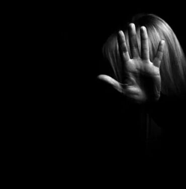 Liseli kıza 'MİT'e alacağız' vaadiyle istismarda, sanıklara verilen cezalar onaylandı